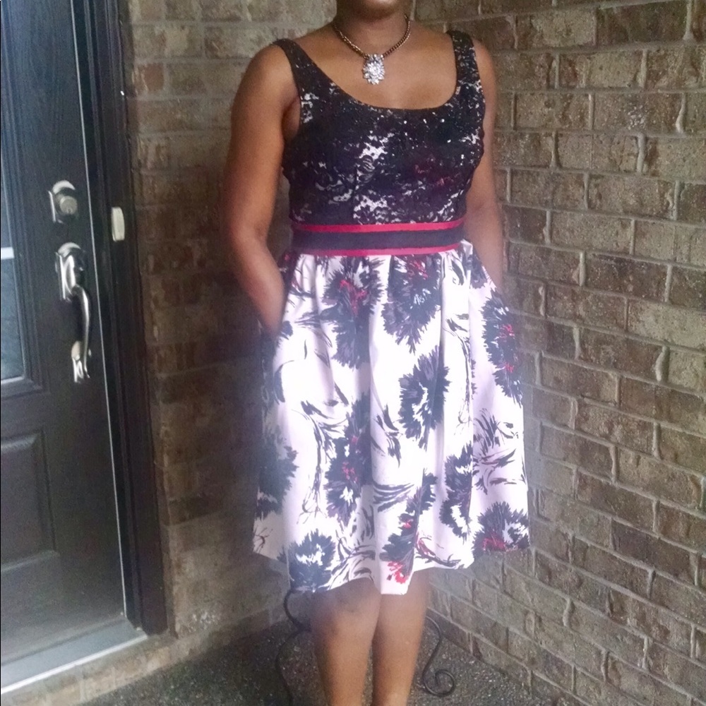 Brushstroke Scoop neck dress